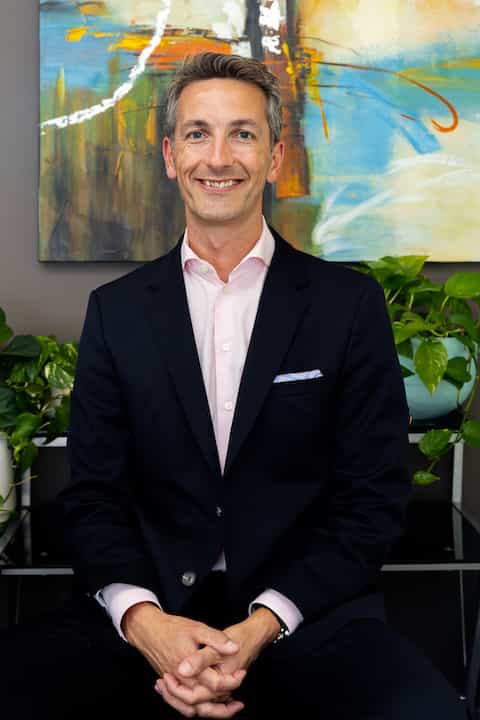 Dr Malcolm Barnes