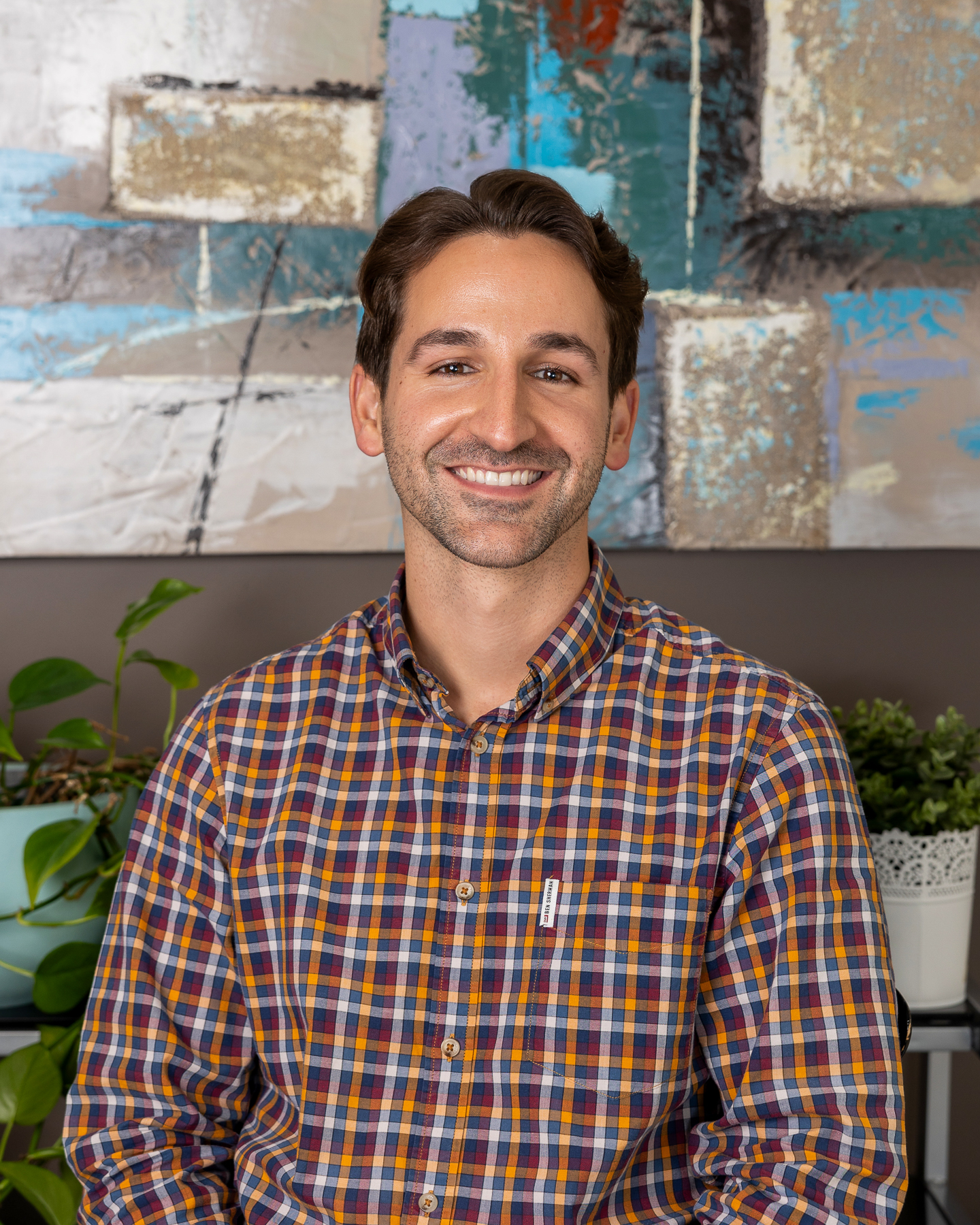 Dr Aaron Rhodes